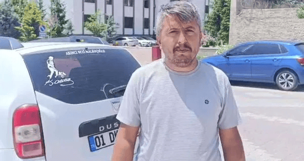 Aracın arka camındaki Atatürk fotoğrafına Jandarmadan para cezası!